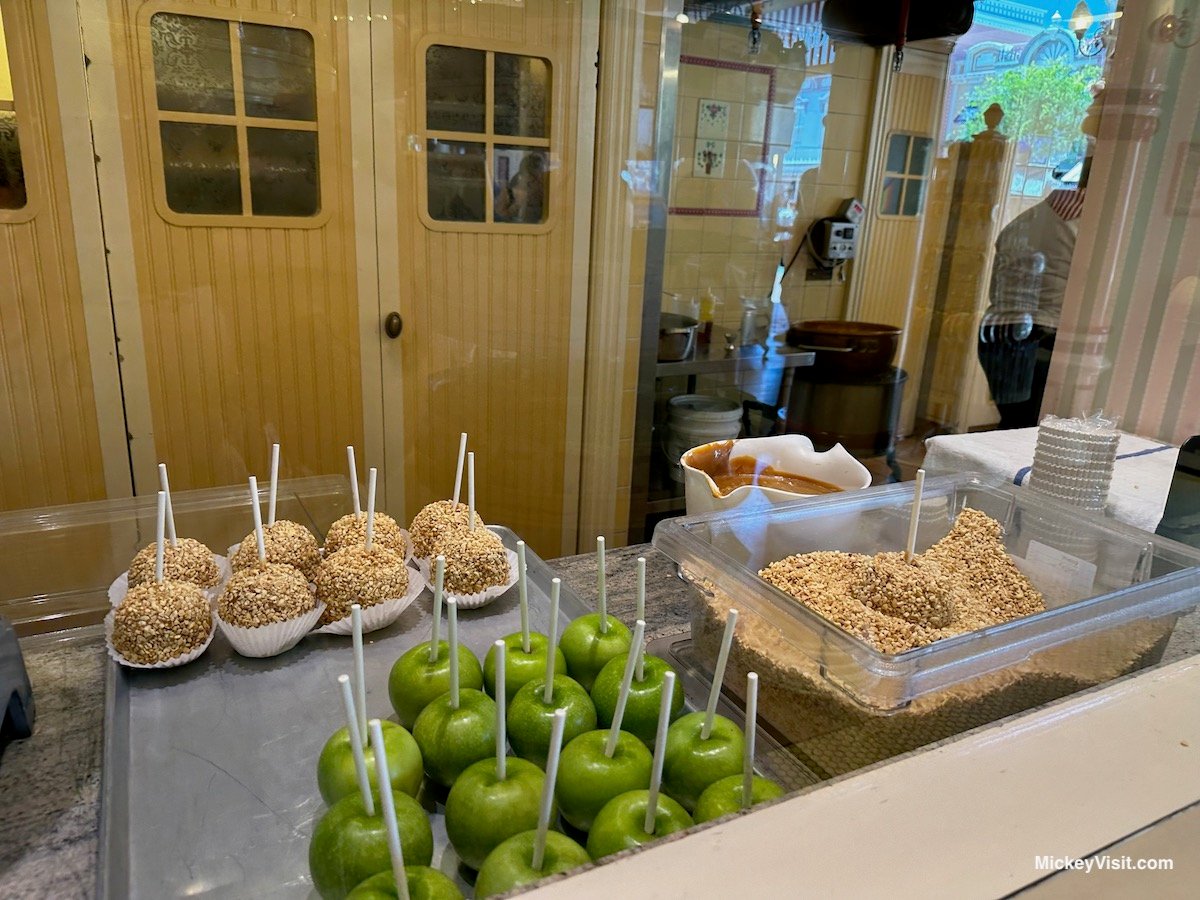 Disneyland best snacks