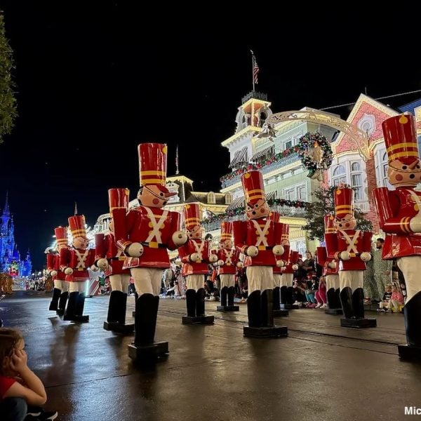 soldiers at magic kingdom christmas party parade