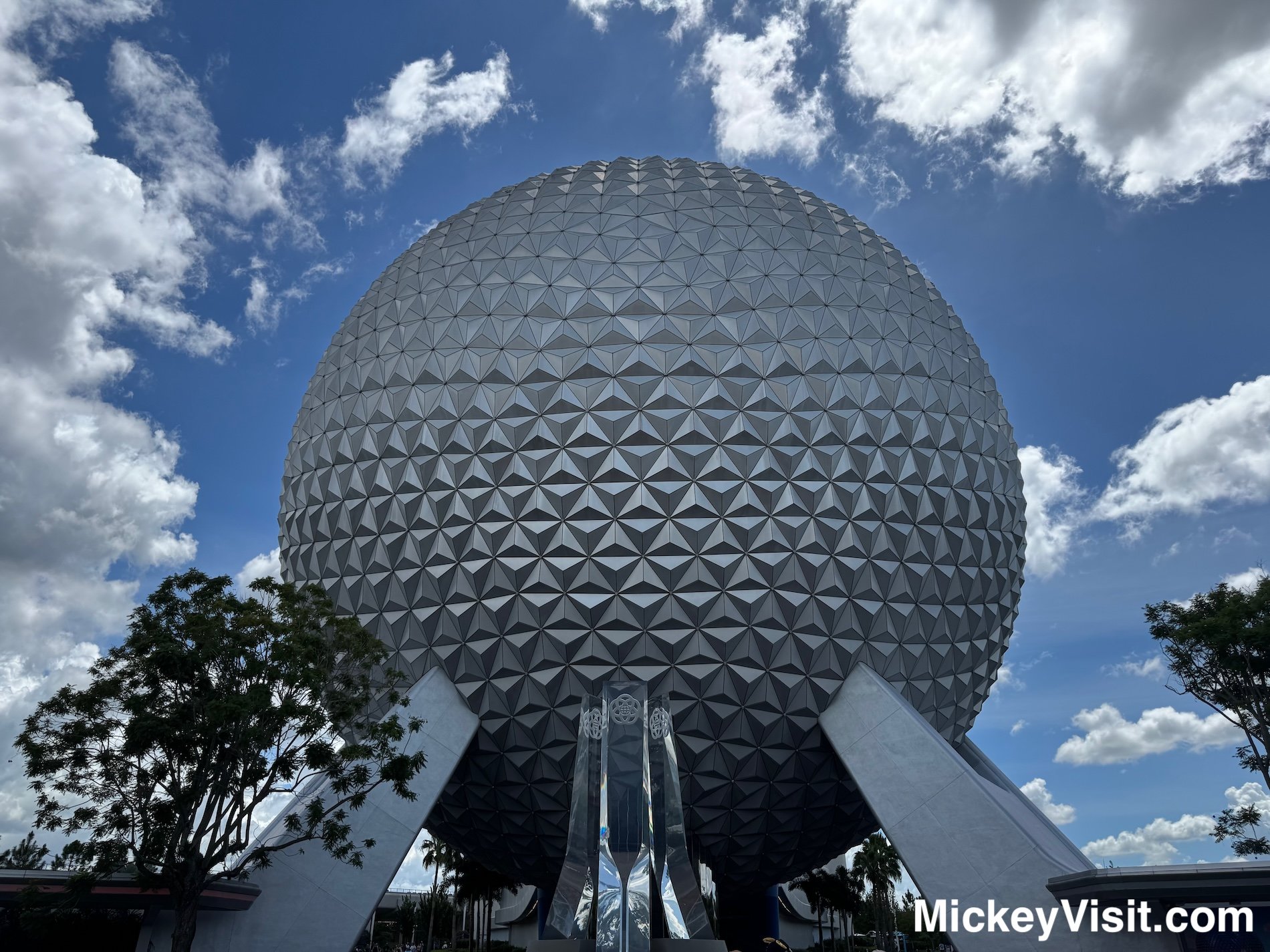 EPCOT Lightning Lane